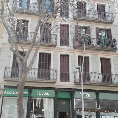 赫罗纳97圣霍尔迪公寓 *