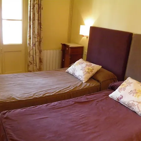 赫罗纳97圣霍尔迪公寓 公寓 *