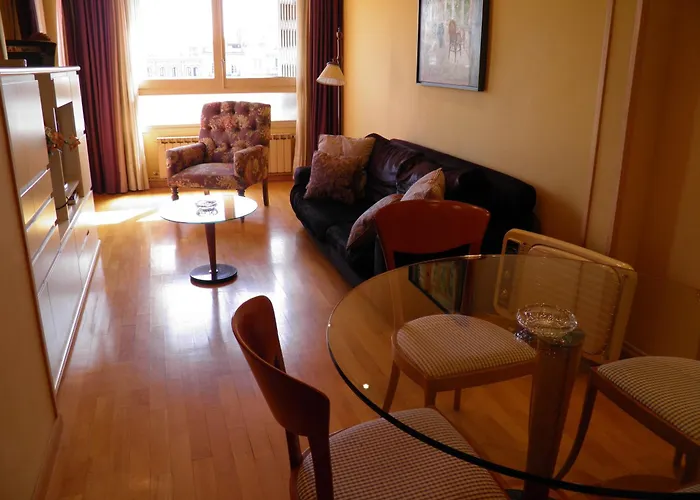 Apartament Sant Jordi Girona 97 *