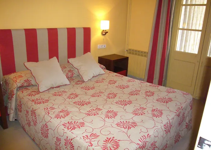 Sant Jordi Girona 97 Apartament *
