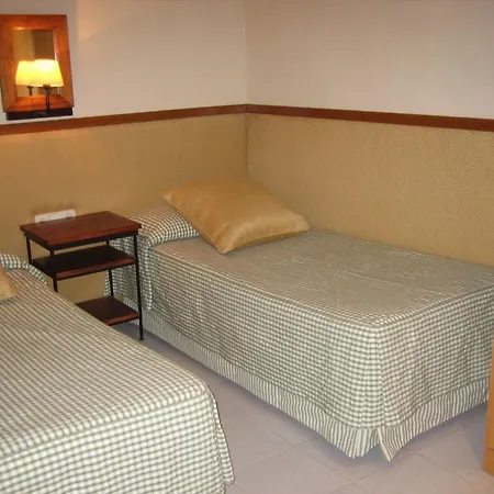 Apartment Sant Jordi Girona 97 *